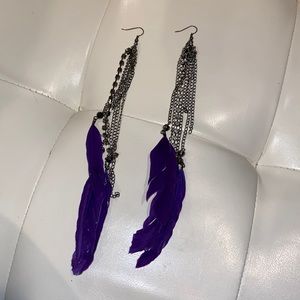 2b Bebe purple feather earrings